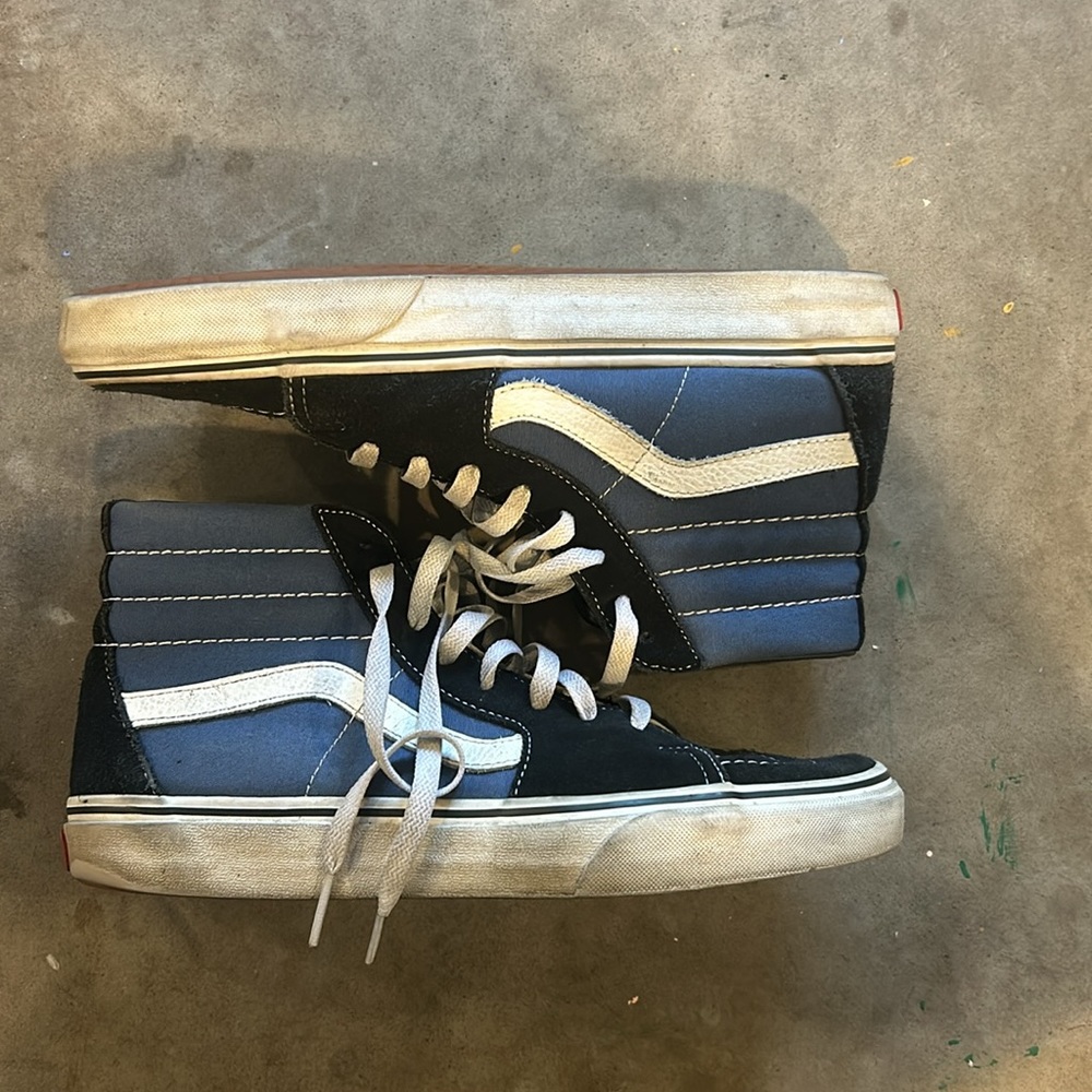 Vans - Picture 2 of 5